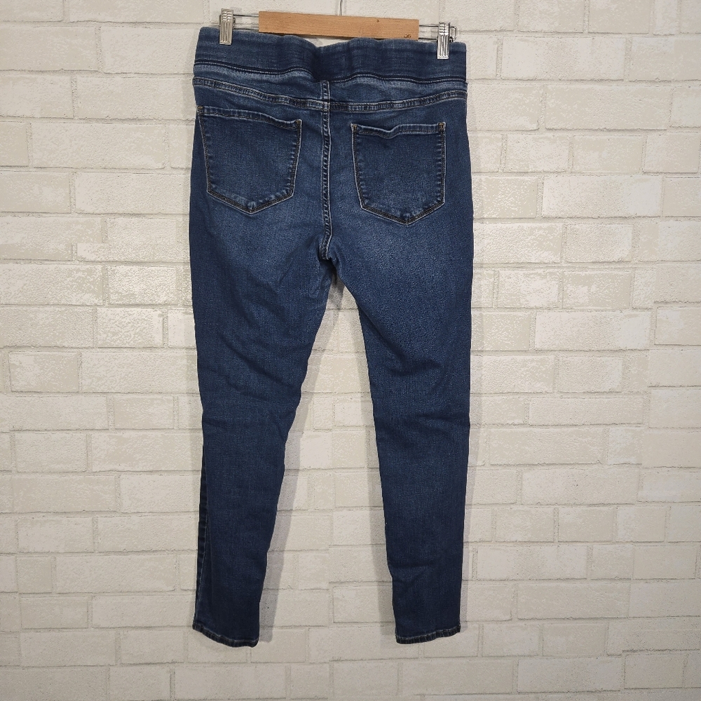 Old Navy Rockstar super skinny jeans - Picture 9 of 13